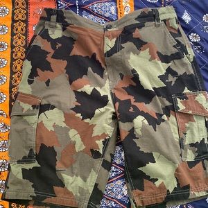LRG camo cargo shorts. Great condition. No fade.